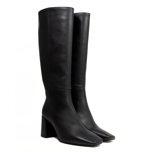 STIVALE ALTO IN PELLE NERA CON PUNTA QUADRATA E TACCO A TRAPEZIO