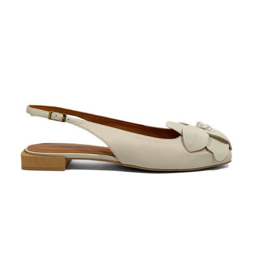 BALLERINA SLINGBACK IN PELLE TESTA DI MORO CON PUNTA SQUADRATA E DETTAGLIO FIORE (Copy)