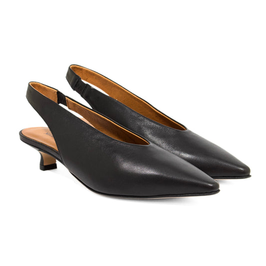 DÉCOLLETÉ SLINGBACK IN NAPPA NERA CON SCOLLO A U E TACCO KITTEN