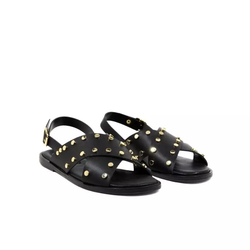 Sandalo flat nero con fasce incrociate borchiate | Michele Lopriore