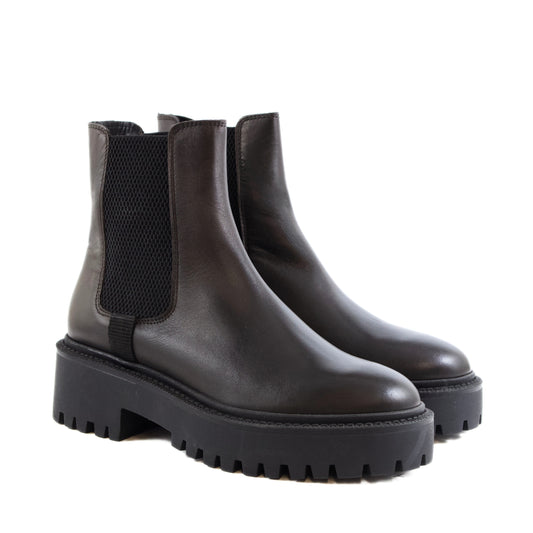 STIVALETTO CHELSEA IN PELLE DI VITELLO TESTA DI MORO CON ELASTICI LATERALI E SUOLA IN GOMMA