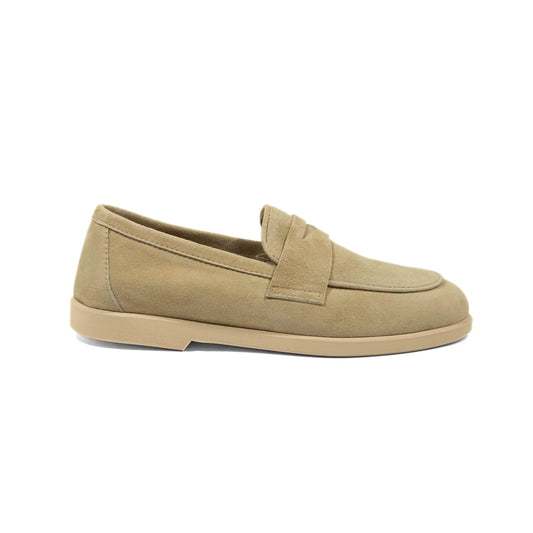 Mocassino in camoscio camel con mascherina e suola a contrasto