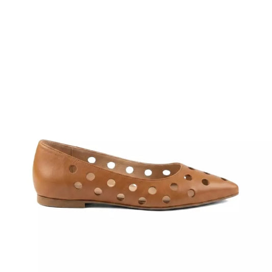 Suede moccasin with clamp