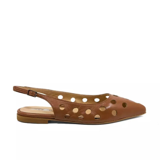 Suede moccasin with clamp