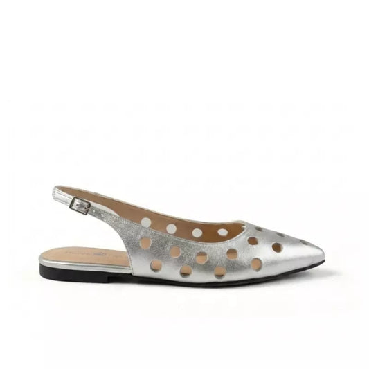 Ballerina slingback in pelle laminata argento traforata con punta sfilata
