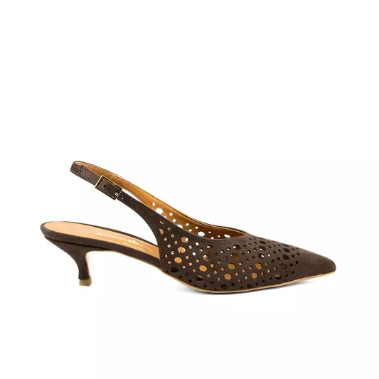 Décolleté slingback in naplak color testa di moro con punta sfilata, dettagli cinturini e tacco basso