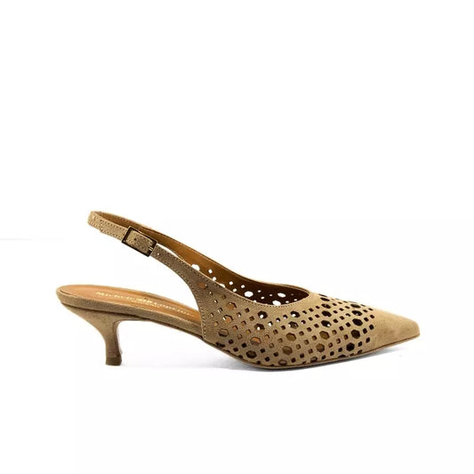 Décolleté slingback in camoscio taupe traforato con punta sfilata e tacco basso