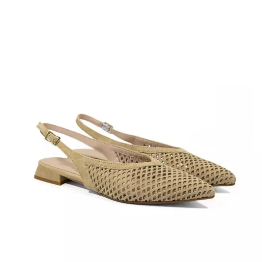 Suede moccasin with clamp