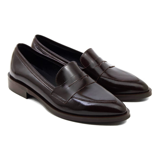 MOCASSINO IN ABRASIVATO MOGANO CON PUNTA SFILATA E SUOLA IN GOMMA