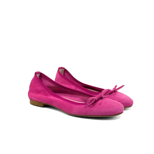 Ballerina a punta tonda con fiocco in camoscio fucsia | Michele Lopriore