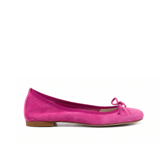 Ballerine donna in vero camoscio fucsia con fiocchetto, punta arrotondata  Made in Italy