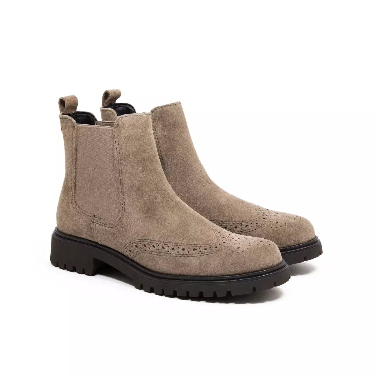 Beatles donna in camoscio almond con lavorazione brogue | Michele Lopriore