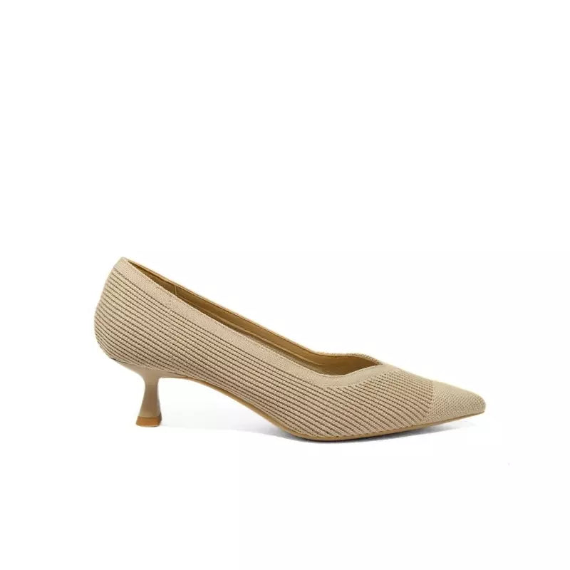 Décolleté in tessuto Flyknit beige con punta sfilata | Michele Lopriore