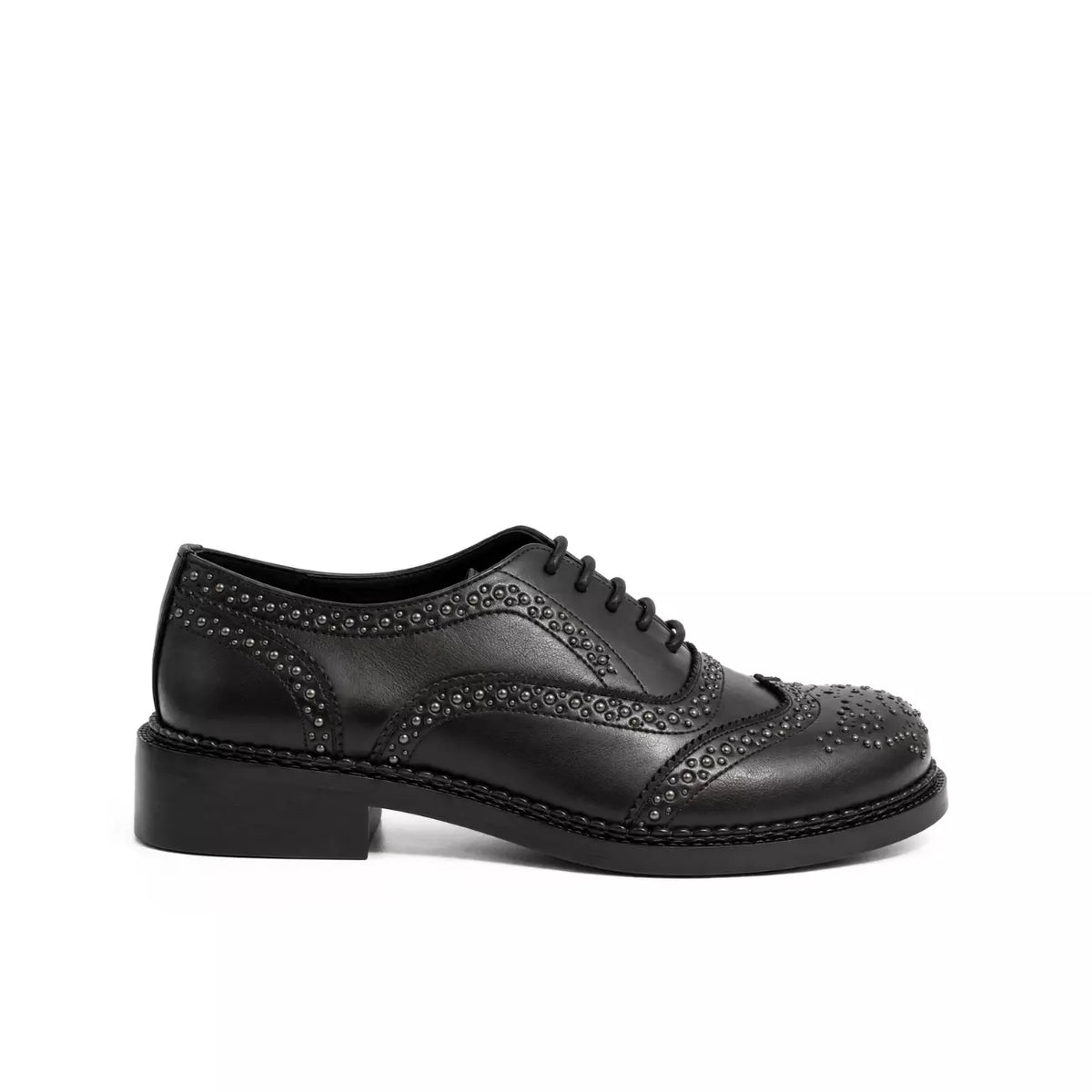 Oxford nera in vera pelle con lavorazione brogue | Michele Lopriore