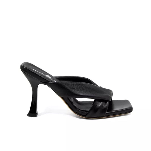 Sabot in nappa nera con fasce incrociate | Michele Lopriore