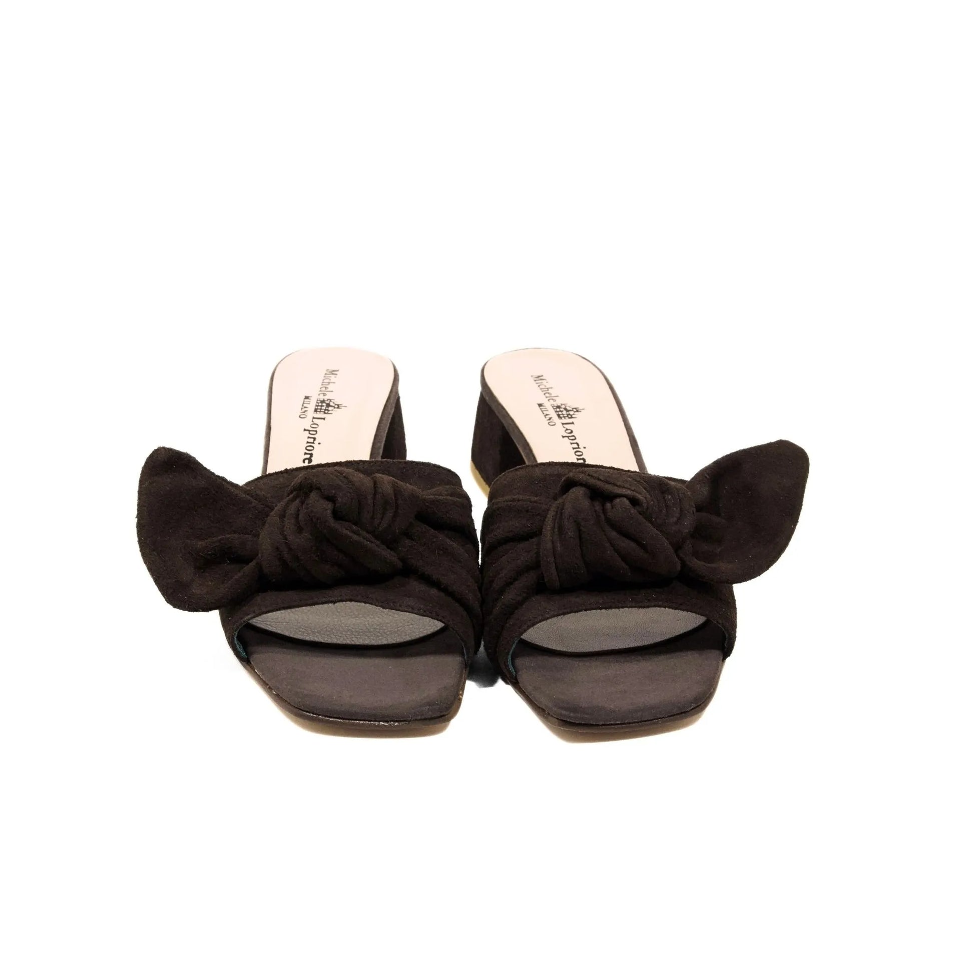 Sandali ciabatta donna in camoscio moro con fiocco, tacco comodo, collezione estate 2026
