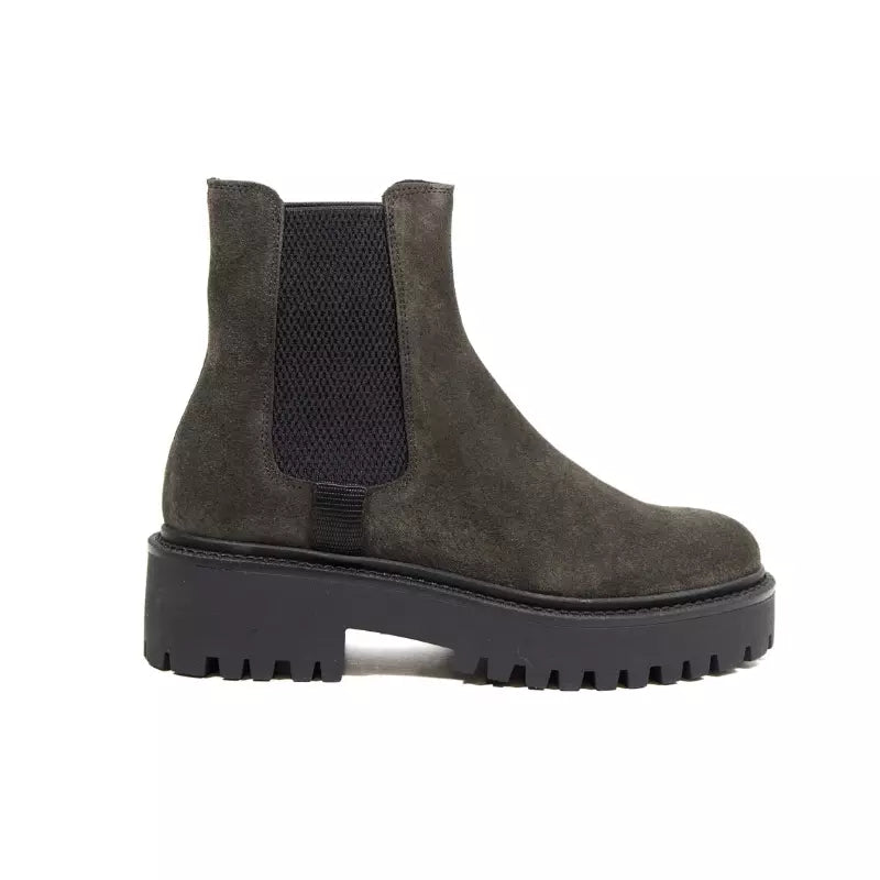 Stivaletto chelsea in camoscio pepe con elastici laterali e suola in gomma | Michele Lopriore