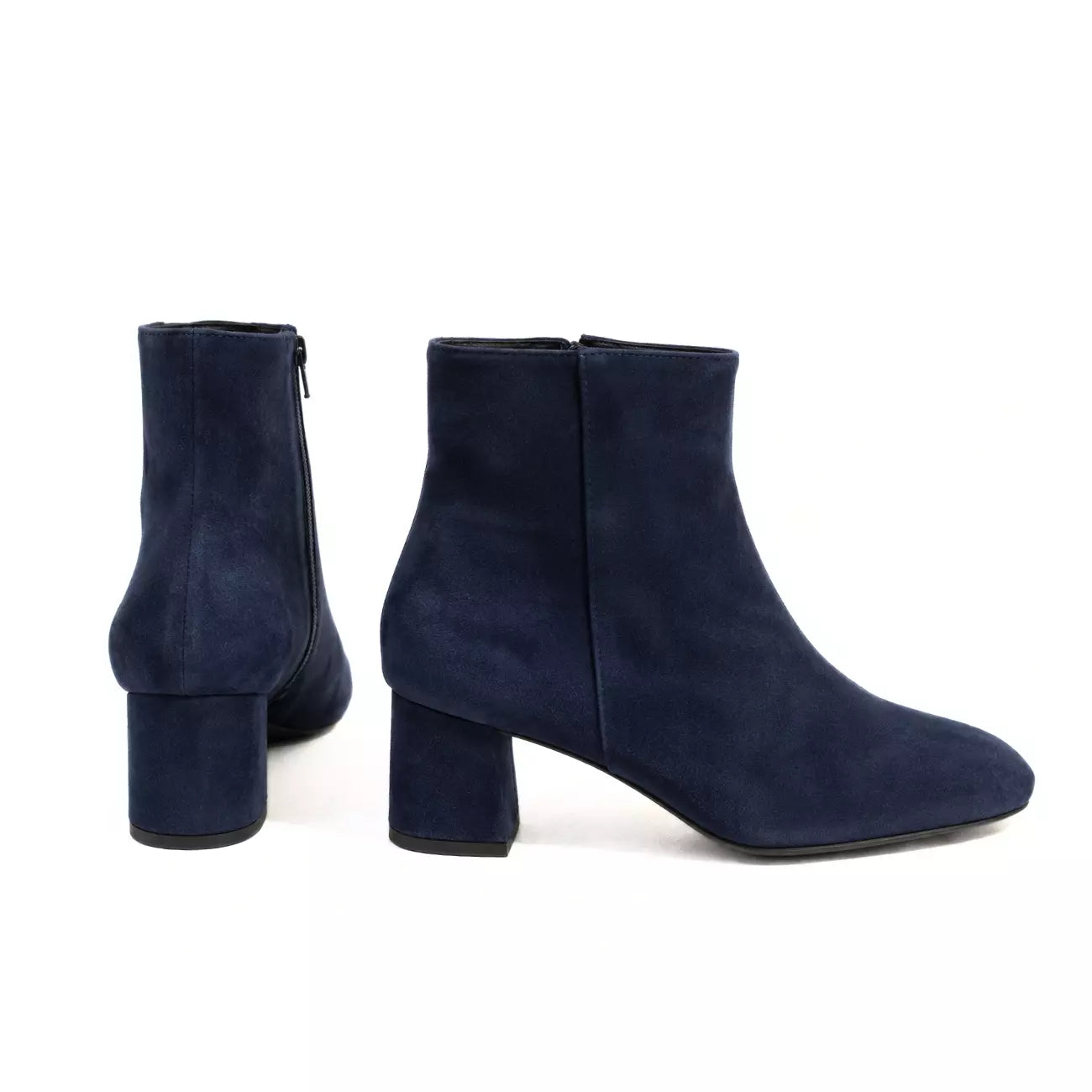 Tronchetto blu navy in camoscio con tacco largo | Michele Lopriore