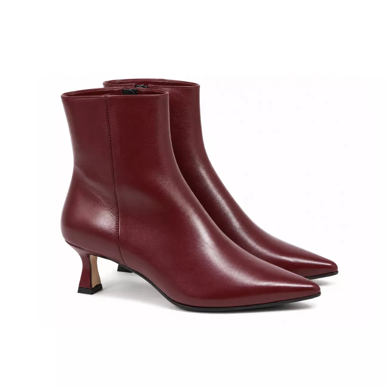 Tronchetto donna in pelle bordeaux e punta affusolata | Michele Lopriore