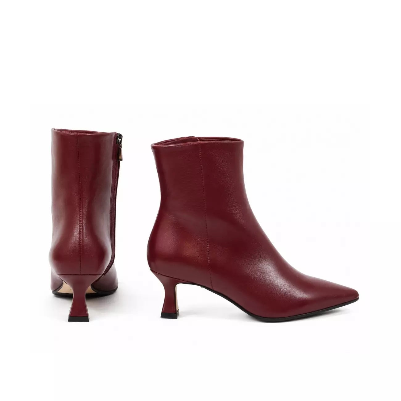 Tronchetto donna in pelle bordeaux e punta affusolata | Michele Lopriore