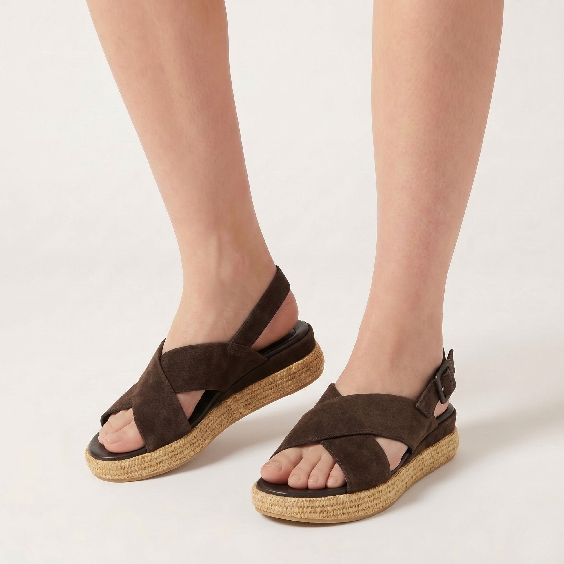 Zeppe platform donna in vero camoscio testa di moro, comfort con zeppa in rafia naturale Made in Italy